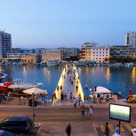 Montesa With Free Parking And Balcony Apartment Zadar
