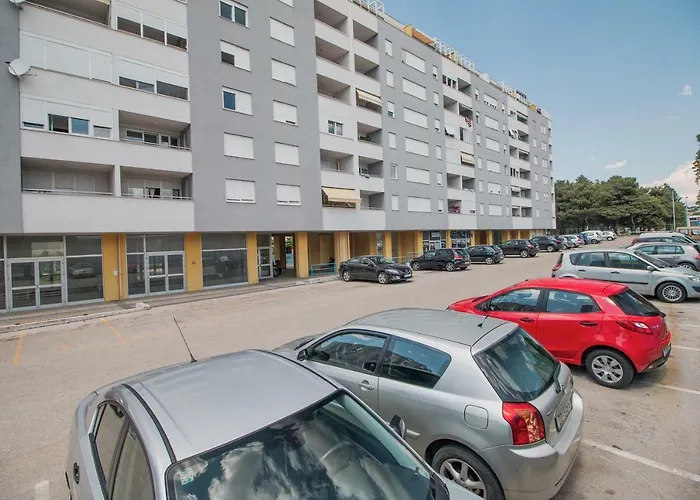 Lägenhet Montesa With Free Parking And Balcony