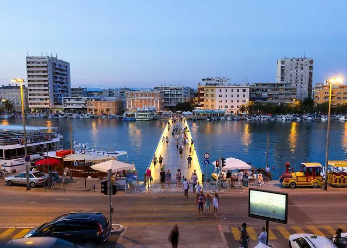 Montesa With Free Parking And Balcony Lägenhet Zadar