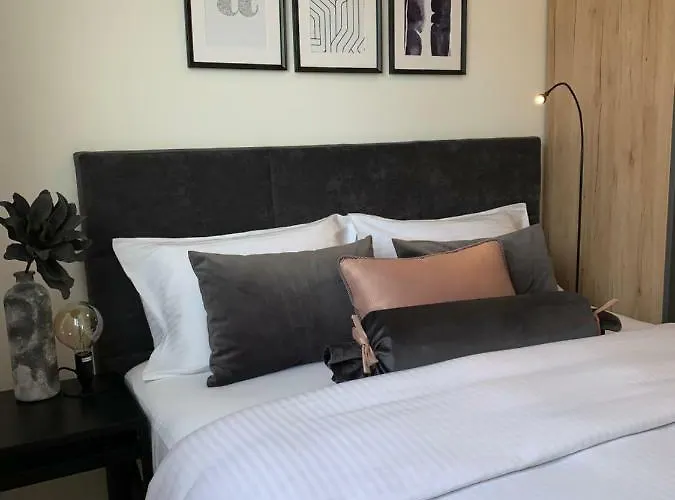 Lägenhet Montesa With Free Parking And Balcony